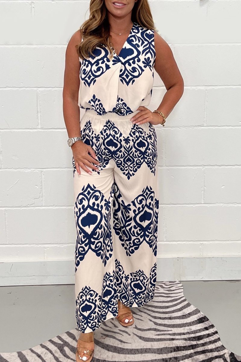 V-neck printed suit