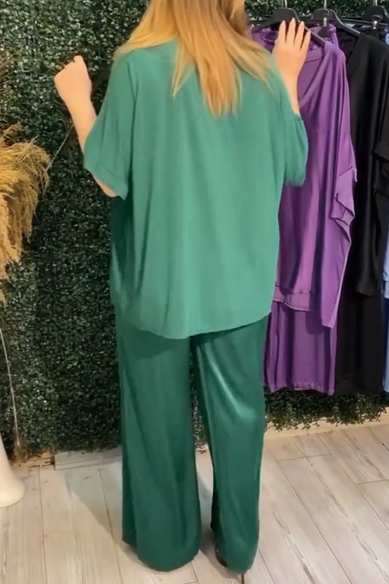 Satin V-neck suit